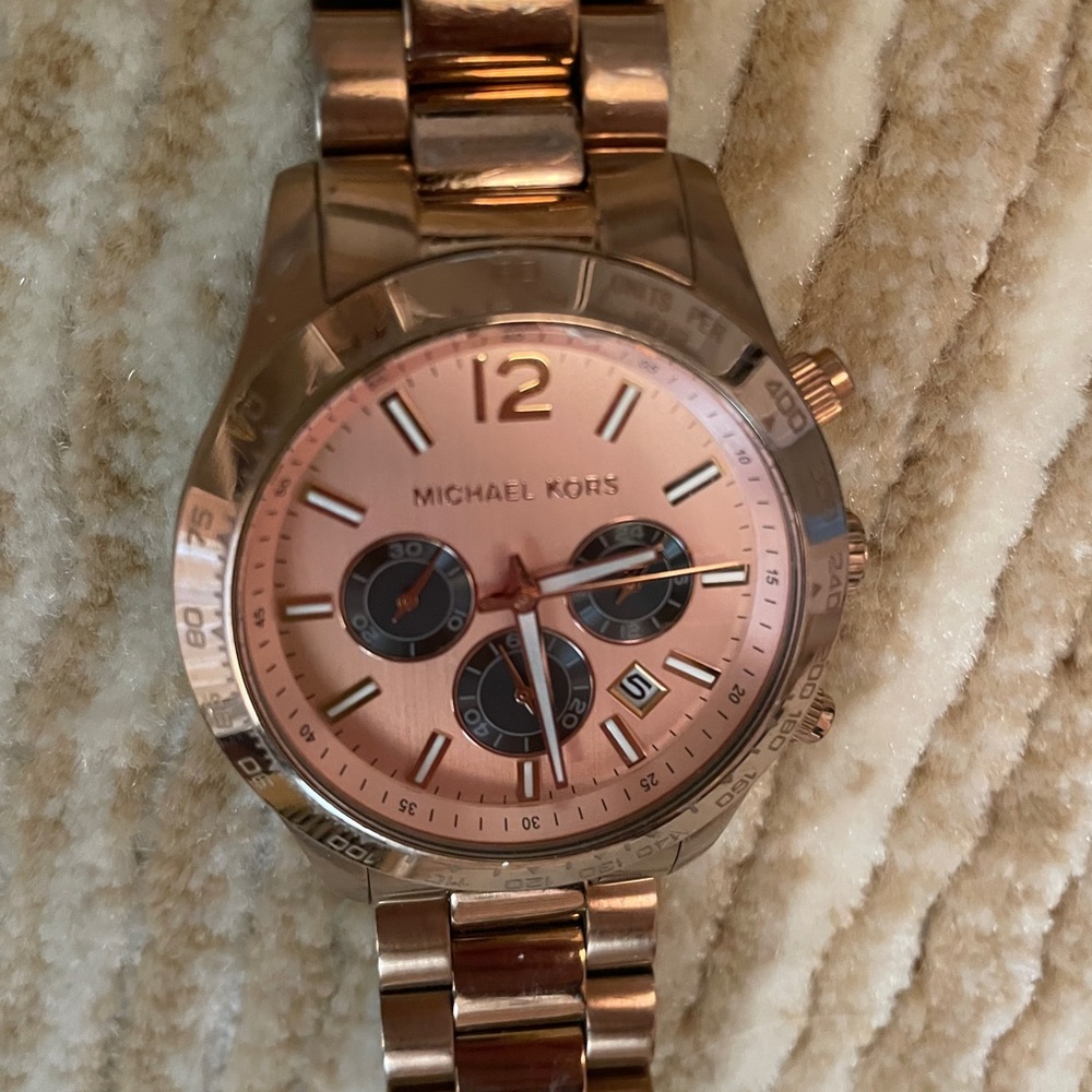 MICHAEL KORS Rose Gold Watch